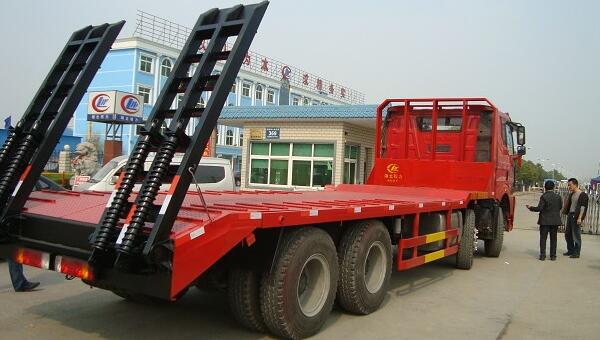 解放j6，7噸-12噸挖掘機(jī)拖車